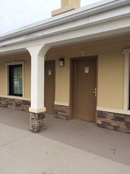 Whitehouse Motel Richmond South Bellwood エクステリア 写真